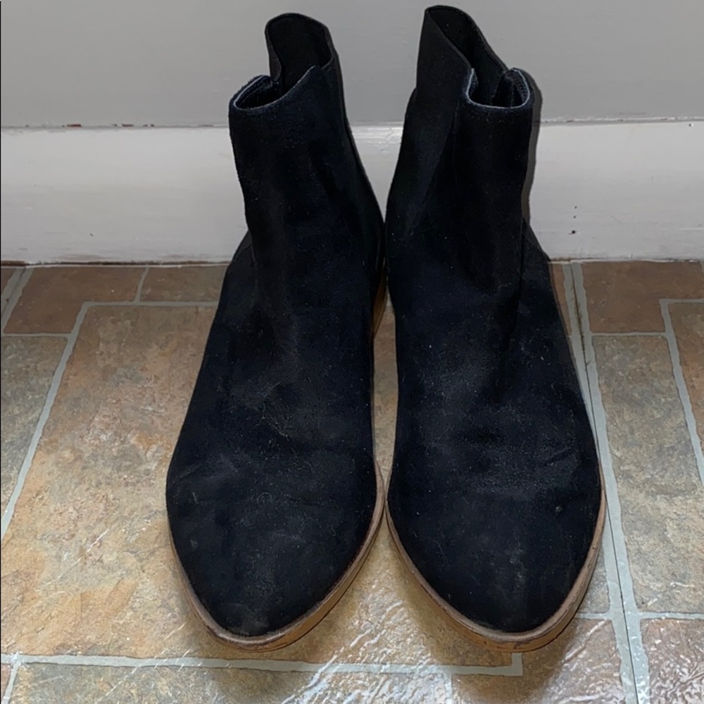 Black Chelsea booties